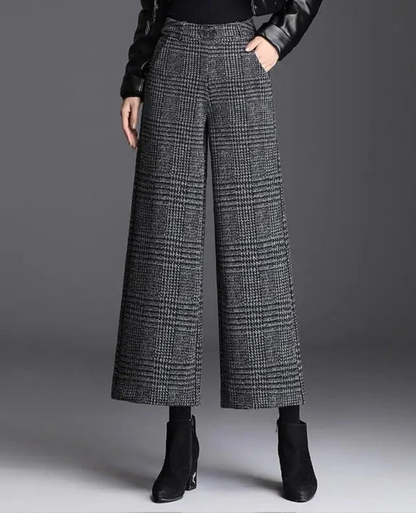 Dames Broek met Wijde Pijpen en Decoratieve Riem